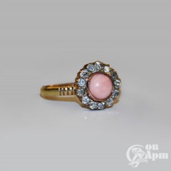 Кольцо "Малинка" с кораллом и бриллиантами